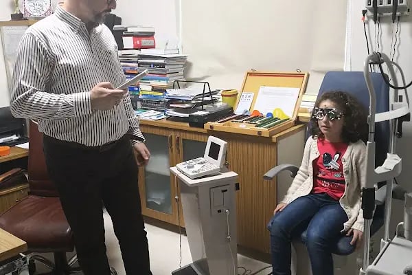 Balıkesir Göz Doktoru Özgür Kiriş - Resim 5