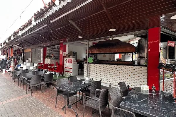 Dali Food &amp; Cafe - Resim 1