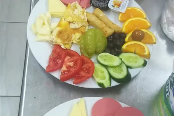 Dali Food &amp; Cafe - Resim 3