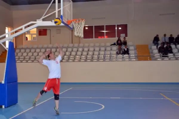 Anamur Kapalı Spor Salonu - Resim 8