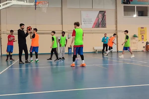 Anamur Kapalı Spor Salonu - Resim 12