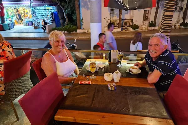 The Royal Restaurant - Resim 2