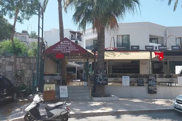 The Royal Restaurant - Resim 10