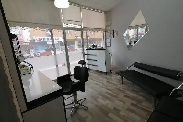 Nehir Saç Tasarım Güzellik Salonu - Resim 7