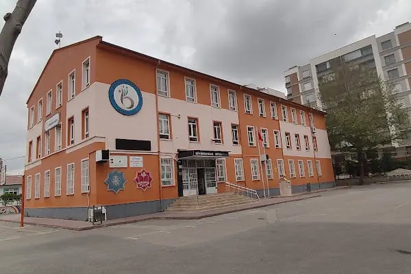 Büyükbayram Ortaokulu - Resim 1