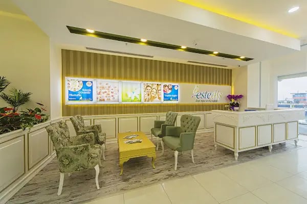 Estediş 2 Wyndham Ağız Ve Diş Sağlığı Polikliniği - Resim 2