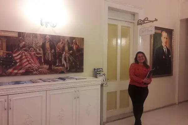 Bornova Amerikan Kültür Yabancı Dil Kursu - Resim 3