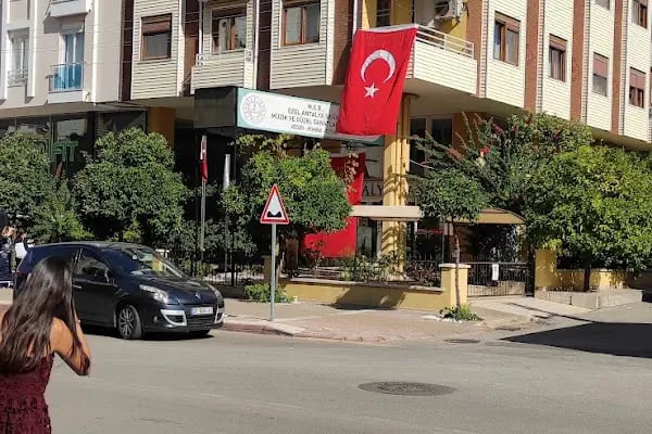 M.E.B Özel Antalya Sanat Müzik Ve Güzel Sanatlar Kursu - Resim 13