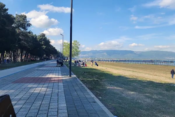 Kamp alanı İznik Gölü - Resim 6