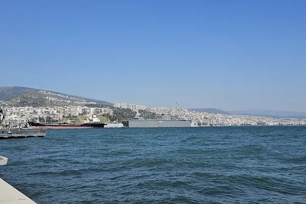 Karşıyaka Sahil - Resim 3