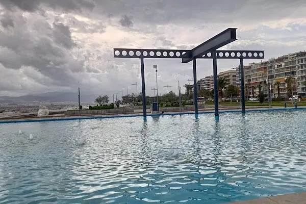 Karşıyaka Sahil - Resim 13