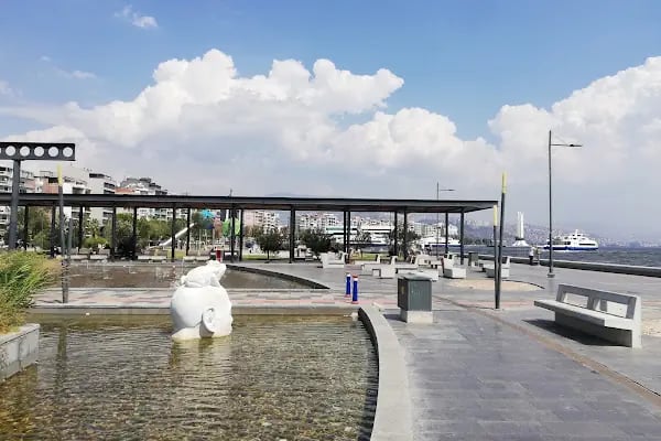 Karşıyaka Sahil - Resim 11
