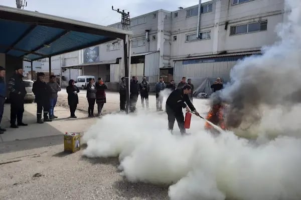 FERPA İŞ GÜVENLİĞİ MALZEMELERİ -YANGIN SÖNDÜRME CİHAZLARI- TEMİZLİK MALZEMELERİ - Resim 4