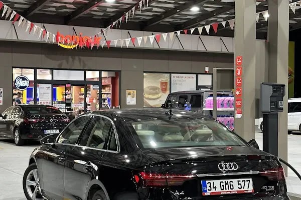 Avis - İstanbul Havalimanı - Resim 17