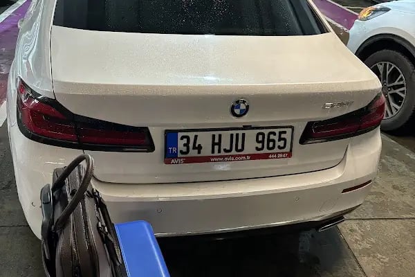 Avis - İstanbul Havalimanı - Resim 6