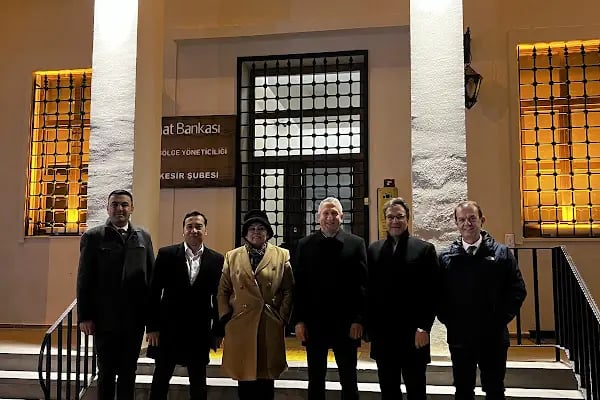 Ziraat Bankası - Balıkesir Şubesi - Resim 4