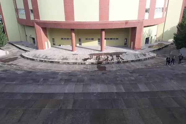 Maltepe Üniversitesi Amfitiyatro - Resim 7