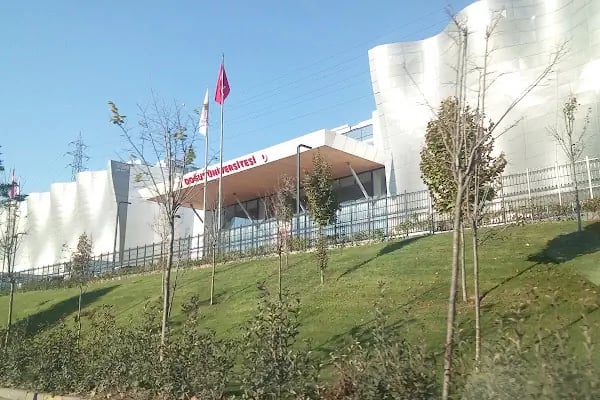 Doğuş Üniversitesi - Resim 13