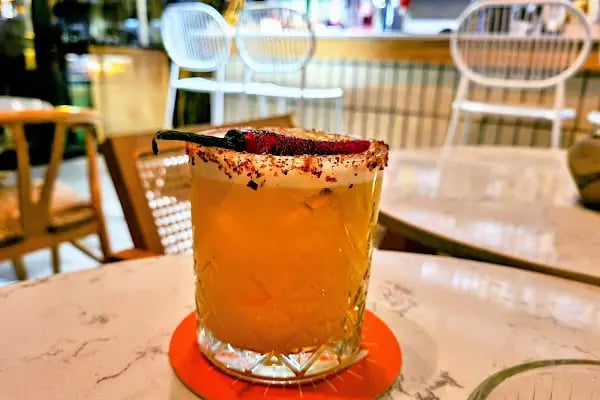 Lucky Lounge &amp; Bistro - Resim 8