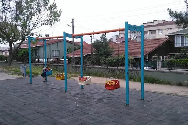 Çayırova Belediyesi Cumhuriyet Çocuk Parkı - Resim 9