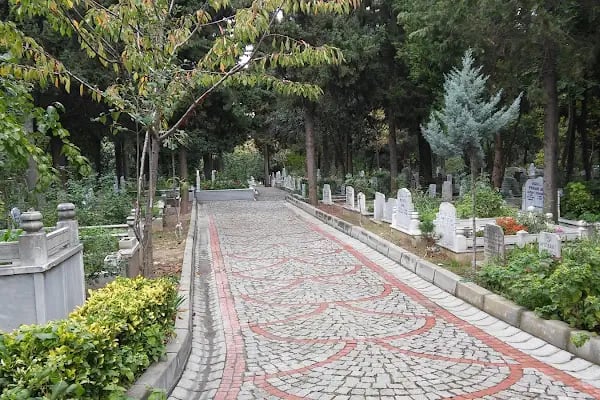 Sefaköy Mezarlığı - Resim 17