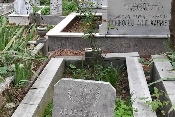 Sefaköy Mezarlığı - Resim 16