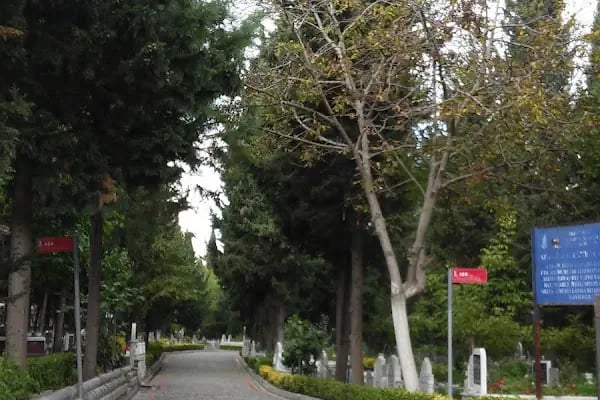 Sefaköy Mezarlığı - Resim 8