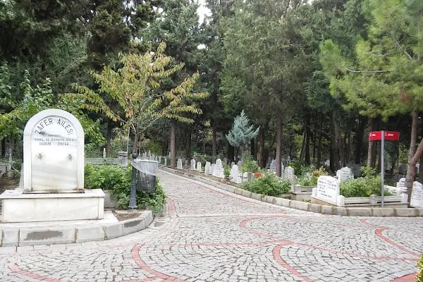 Sefaköy Mezarlığı - Resim 6