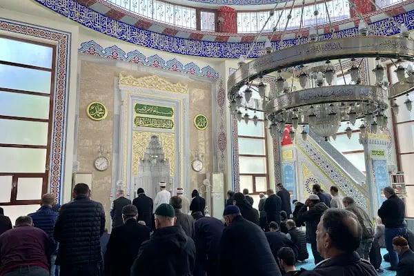 Kirazlı Orta Cami - Resim 13
