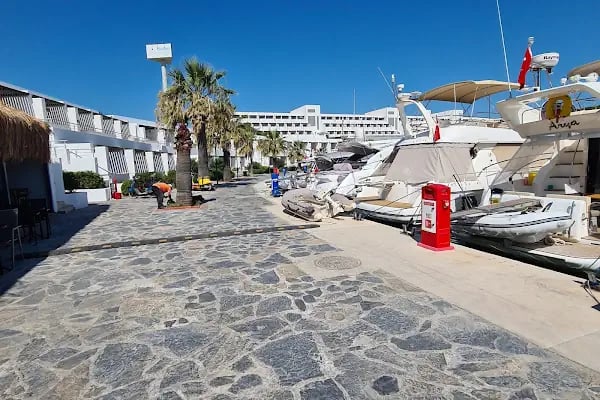 Çeşme Marina - Resim 5
