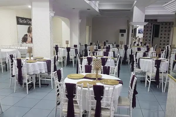 Berlin Düğün Sarayı - Resim 1