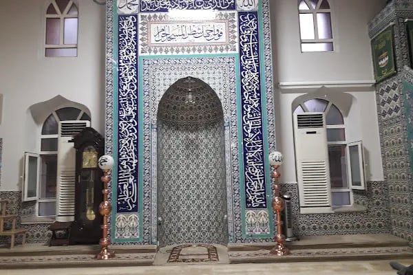 Çinili Cami - Resim 1