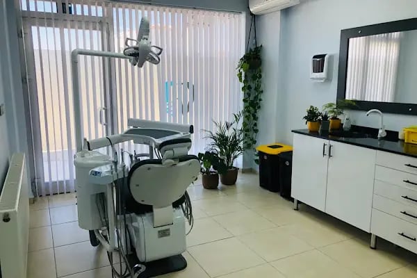 Diş Hekimi Refika Balcı - Resim 3