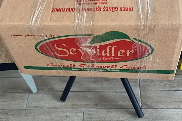 Cömert şarküteri ve Burçin butik - Resim 8