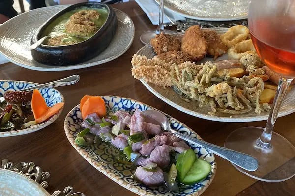 Aura Cafe &amp; Patisserie - Resim 19