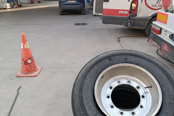 Bursa Yeşil Timsah Oto Lastik Tamiri 7/24 Yol Yardım Servisi, Nöbetçi Lastikçi, Akü Takviye - Resim 5