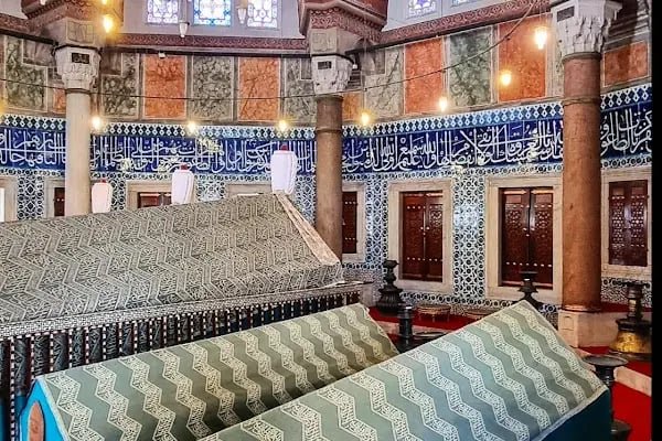 Kanuni Sultan Süleyman Türbesi - Resim 3