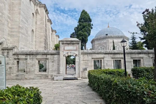 Kanuni Sultan Süleyman Türbesi - Resim 10