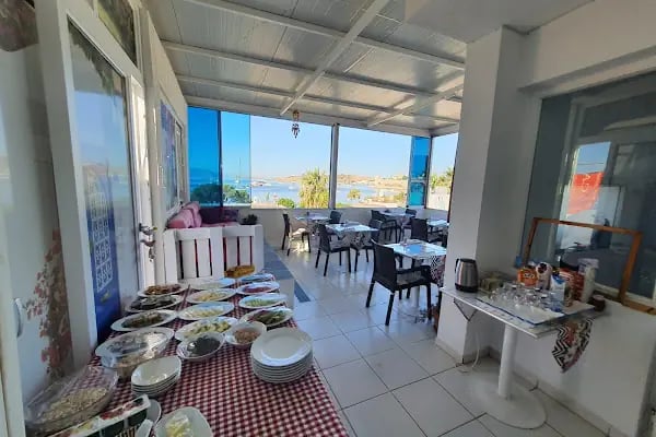 R HOUSE HOTEL - Resim 4