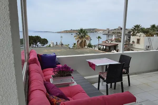 R HOUSE HOTEL - Resim 6