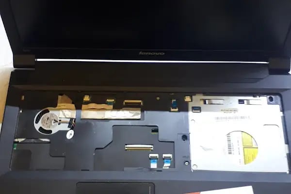 Koçak Bilgisayar - Antalya bilgisayar tamiri notebook tamiri tablet tamiri - Resim 17