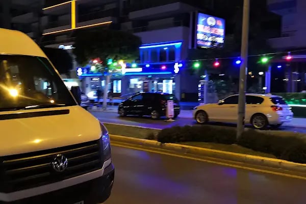 Türkiye İş Bankası Mahmutlar-Alanya/Antalya Şubesi - Resim 6