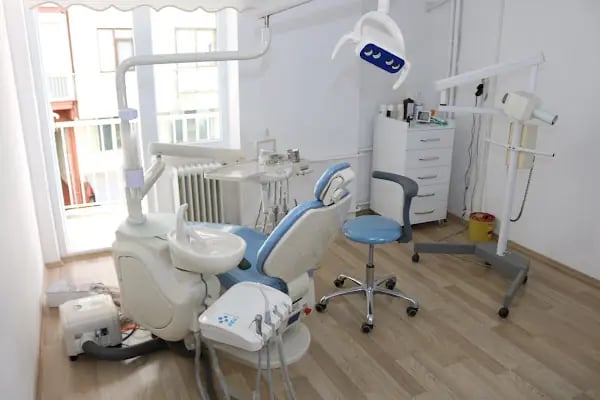 Diş Hekimi Uğur Kaya - Resim 17