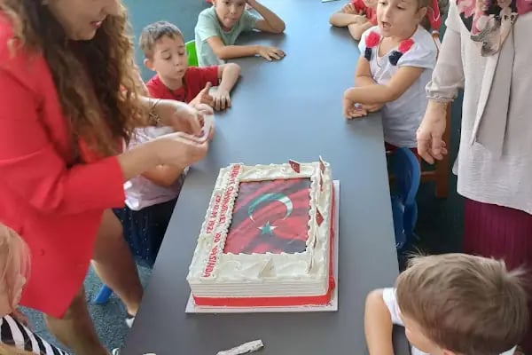 ÖZEL AKADEMİK BİLGİ KREŞ VE GÜNDÜZ BAKIM EVİ - Resim 11