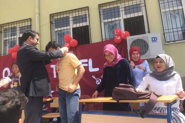 Türkan Halit Aykılıç Fen Lisesi - Resim 2