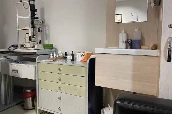 Özel Retina Göz Hastanesi - Resim 15