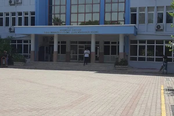 Dokuz Eylül Üniversitesi Mühendislik Fakültesi Konferans Salonu - Resim 3