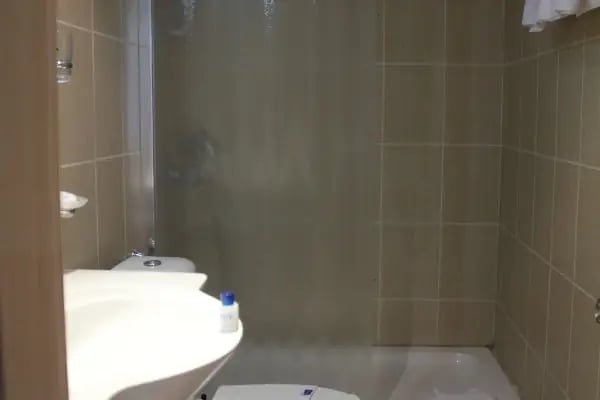 City Hotel - Resim 3