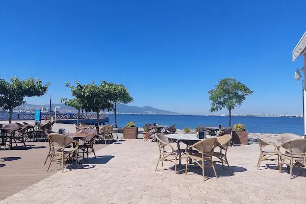 Bayraklı İskele Cafe - Resim 8