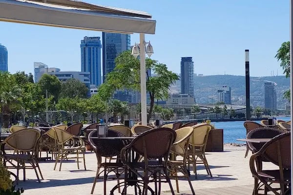 Bayraklı İskele Cafe - Resim 1